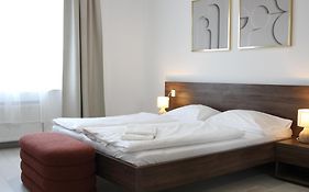 Self Check-In Apartments By Amber